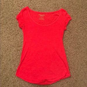 American Eagle favorite tee